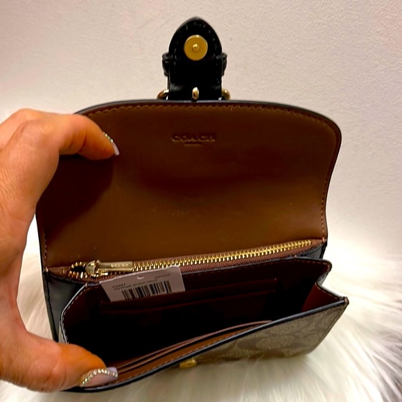 Coach Wallet In Blocked Signature Canvas - Picture 8 of 11